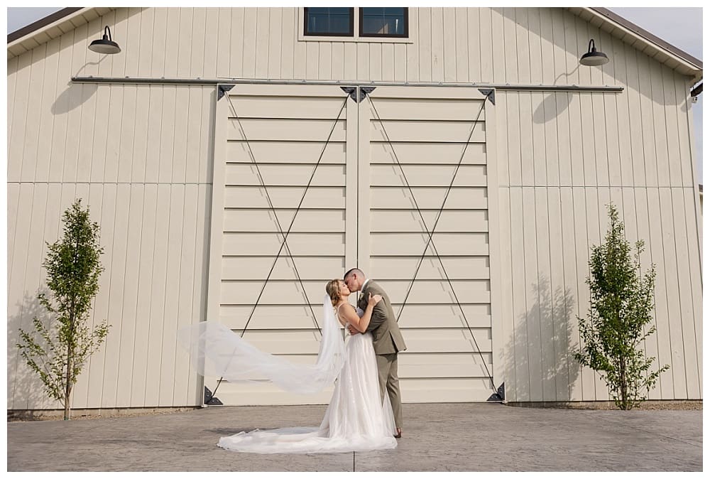 Stunning Tuck'd Inn Wedding