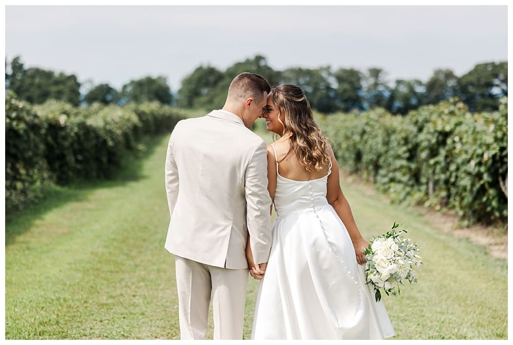 Wedding at Lake Shore Vineyards