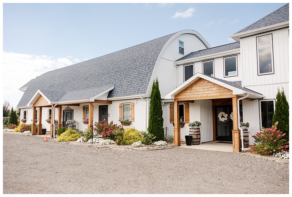 Wedding at Lakeshore Vineyards